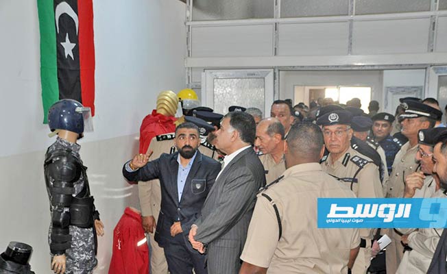 افتتاح معرض التجهيزات الأمنية بديوان وزارة الداخلية في طرابلس