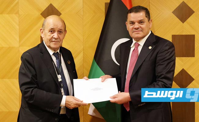 وزير الخارجية الفرنسي يسلم الدبيبة دعوة لحضور مؤتمر «باريس حول ليبيا»
