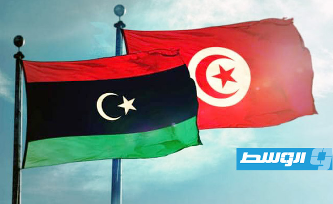 ليبيا وتونس تبحثان فتح مسارات جديدة بين البلدين للحد من الزحام على المعابر
