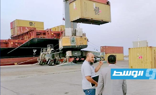 ميناء الخُمس تعيد تصدير شحنة من غاز «بروميد الميثيل»، السام والمحظور دوليا، إلى بلد المنشأ 30 أغسطس 2023 (منصة حكومتنا)