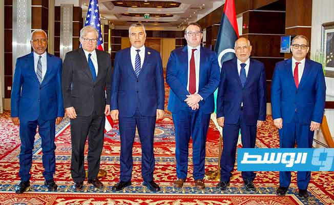 جانب من لقاء رئيس مجلس الدولة محمد تكالة مع وفد أميركي في طرابلس، الأربعاء 24 يناير 2024 (المكتب الإعلامي للمجلس)