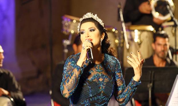 الفنانة الأردنية زين عوض خلال حفلها في مهرجان «جرش» (خاص لـ بوابة الوسط)
