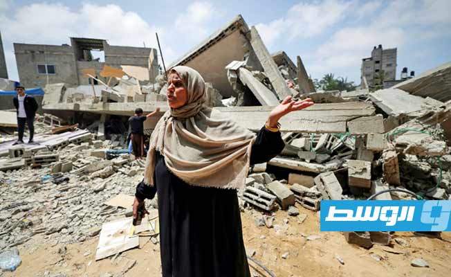 عائلات فلسطينية فقدت منازلها تحصي دمار خمسة أيام من القتال في غزة