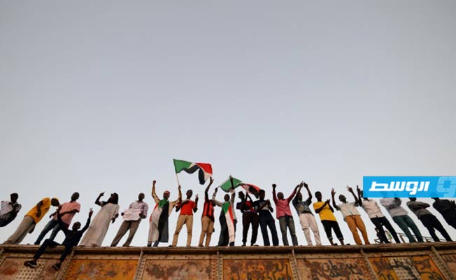 استئناف مفاوضات تسليم السلطة في السودان على أمل الاتفاق