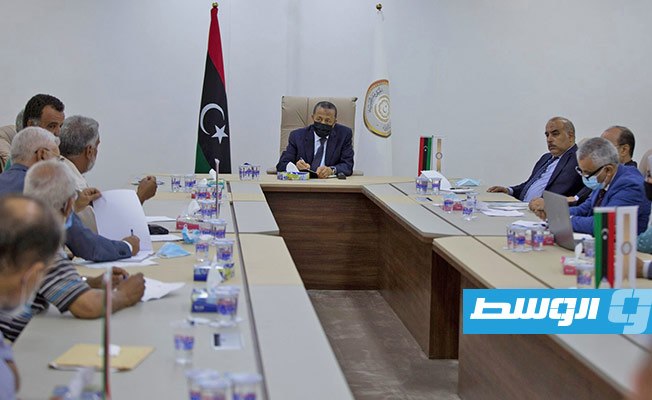 الثني يبحث مشاكل مناطق «طوق بنغازي» في اجتماع موسع
