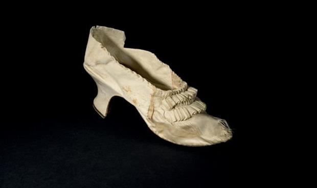 بيع حذاء ملكة فرنسا ماري أنطوانيت في مزاد