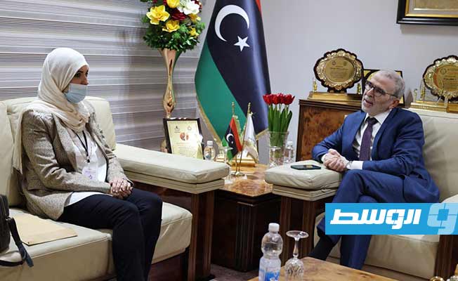 مؤسسة النفط تدعم قوافل طبية إلى الجنوب الليبي