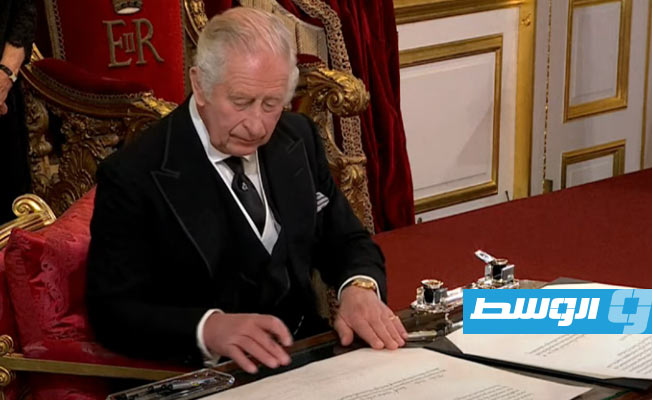 الملك تشارلز الثالث يأمل في زيارة فرنسا «فور إيجاد موعد»