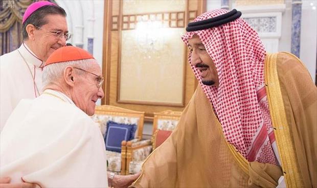 «زيارة تاريخية».. عاهل السعودية يستقبل رئيس المجلس البابوي للحوار بين الأديان