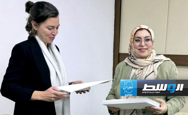 لقاء الطرمال مع ممثلة هيئة الأمم المتحدة للمرأة لدى ليبيا إيزادورا دي مورا، الأحد 28 أبريل 2024. (وزارة الدوالة لشؤون المرأة)