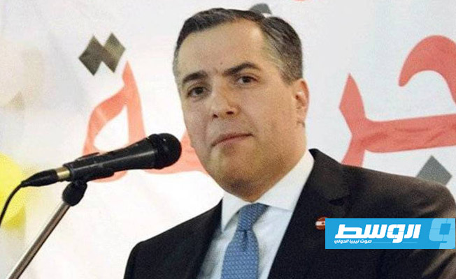 السفير مصطفى أديب يعتذر عن عدم تشكيل الحكومة اللبنانية