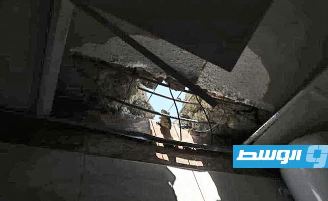 الأضرار التي طالت مرافق مجمع المحاكم في طرابلس جراء الاشتباكات. (وزارة العدل)