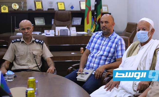 اجتماع عميد ومسؤولي بلدية زوارة مع رئيس المجلس الأعلى للطوارق والوفد المرافق له، الأربعاء 30 يونيو 2021. (بلدية زوارة)