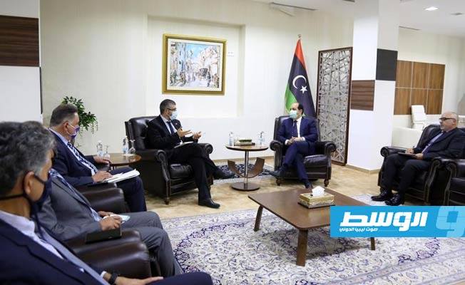 لقاء معيتيق مع سفير الاتحاد الأوروبي لدى ليبيا. الثلاثاء 13 أكتوبر 2020. (إدارة التواصل والإعلام)