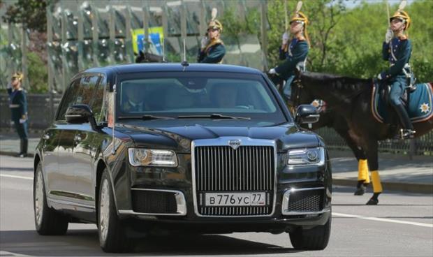 في تقليد سوفيتي..بوتين يتوجه لحفل تنصيبه بسيارة ليموزين «روسية الصنع»