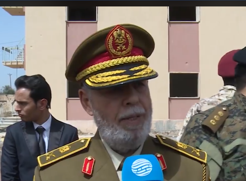 اللواء عبد الرحمن الطويل: القيادة السياسية الموحدة هي من تعين القيادات العسكرية