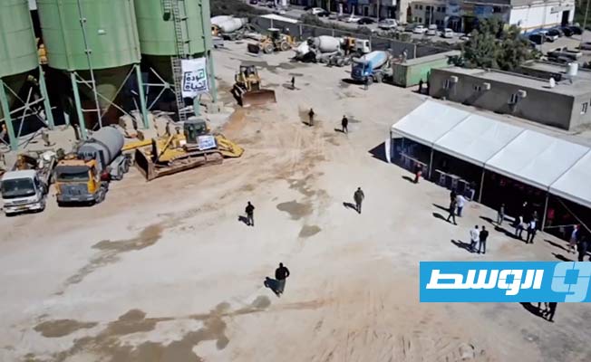 أحد مواقع الإنشاءات الخاصة بالطريق الدائري الثالث في طرابلس. (فيديو)