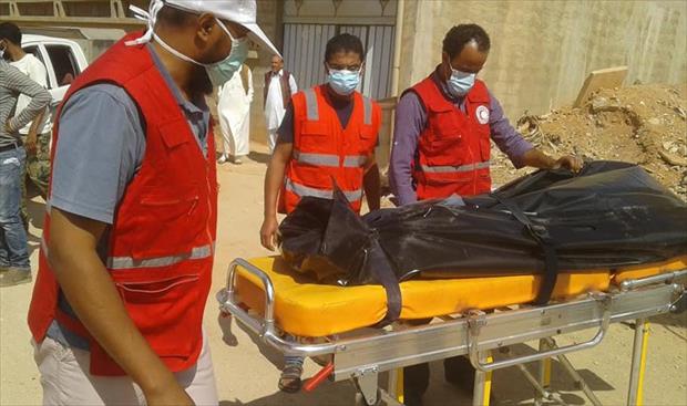 الهلال الأحمر الليبي ينقل جثة مجهولة الهوية ببلدة الأبيار جنوب بنغازي