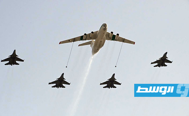 طائرات حربية ضمن عرض عسكري بالعاصمة الجزائرية في الذكرى الستين للاستقلال، الخامس من يوليو 2022 (الرئاسة الجزائرية)