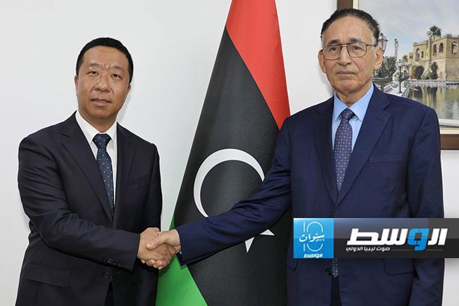 الحويج يوجه بتسهيل إجراءات الشركات الصينية في ليبيا