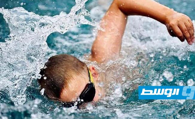 القنين: نجهز لدورة تأهيلية لمدربي السباحة في مصراتة