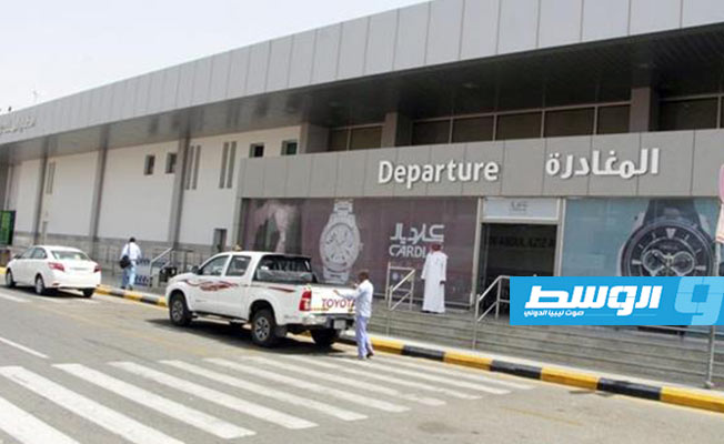 أنباء عن استهداف الحوثيين مطار جازان السعودي