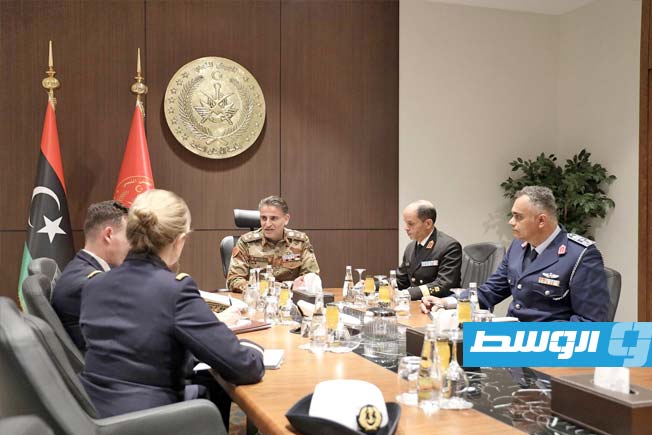Al-Namroush receives France's Mediterranean Maritime Zone Commander on first visit to Libya