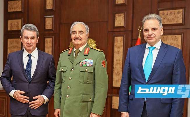 حفتر يبحث مع القنصل اليوناني المستجدات على الساحة الليبية