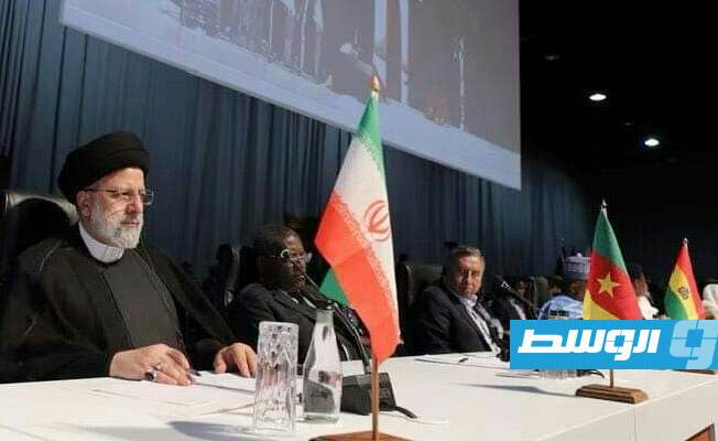 الرئيس الإيراني يدعو الكوني إلى زيارة طهران