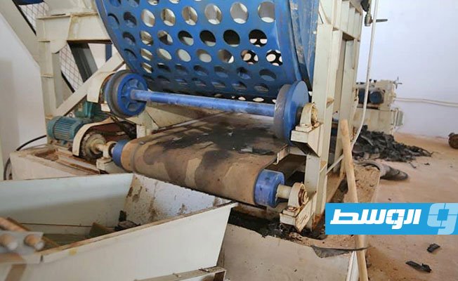 جانب من أعمال إعادة تدوير الإطارات التالفة في بنغازي، 5 سبتمبر 2020. (بلدية بنغازي)