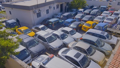 السيارات المضبوطة في أبوسليم، الأحد 9 أبريل 2023 (مديرية أمن طرابلس)
