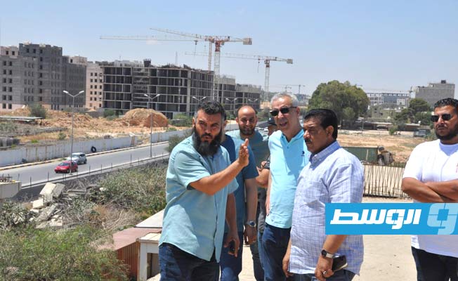 جولة الغاوي التفقدية لمسار تهيئة تنفيذ الطريق الدائري الثالث في طرابلس. (وزارة الإسكان)