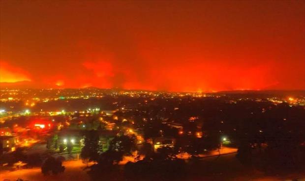 بالفيديو: الآلاف يخلون منازلهم هربًا من حرائق كاليفورنيا (صور)