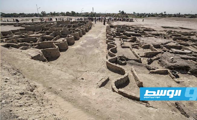 موقع أثري لمدينة عمرها 3000 عام، يطلق عليها اسم صعود آتون، ويرجع تاريخها إلى عهد أمنحتب الثالث، كشفتها بعثة التنقيب المصرية بالقرب من الأقصر، 10 أبريل 2021 (الإنترنت)