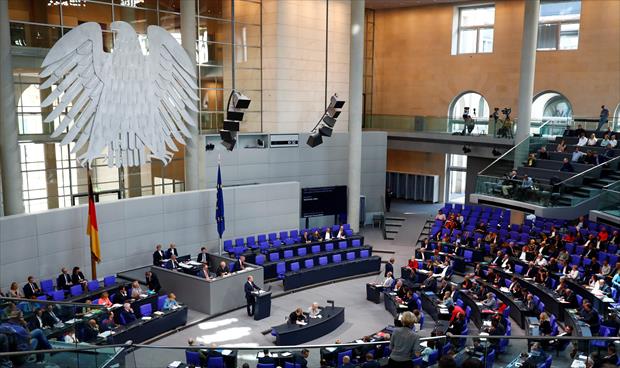 البرلمان الألماني يتبنى خطة شاملة لمكافحة «كورونا المستجد» بقيمة 1100 مليار يورو