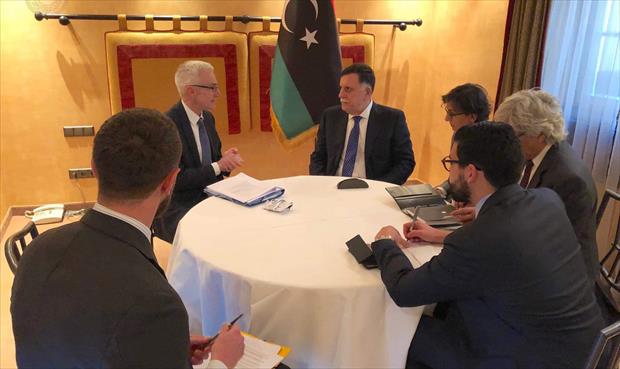 اتفاق على ربط قواعد المعلومات والبيانات بين الإنتربول والأجهزة الليبية