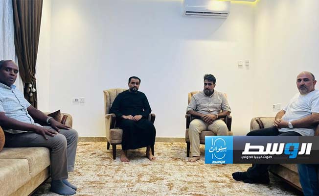 اجتماع حماد مع وزير الكهرباء وعدد من مسؤولي شركة الكهرباء في بنغازي، الأحد 30 يونيو 2024. (الحكومة المكلفة من مجلس النواب)