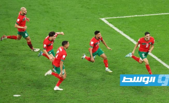 لاعبو المنتخب المغربي يحتفلون بالفوز على منتخب إسبانيا بكأس العالم، 6 ديسمبر 2022. (الإنترنت)