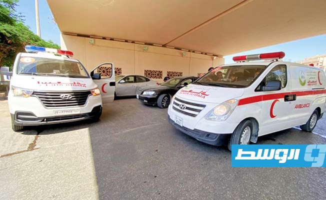 سيارات إسعاف خلال عمليات إخلاء المدنيين في مناطق الاشتباكات بالعاصمة طرابلس، 27 أغسطس 2022. (مركز طب الطوارئ)
