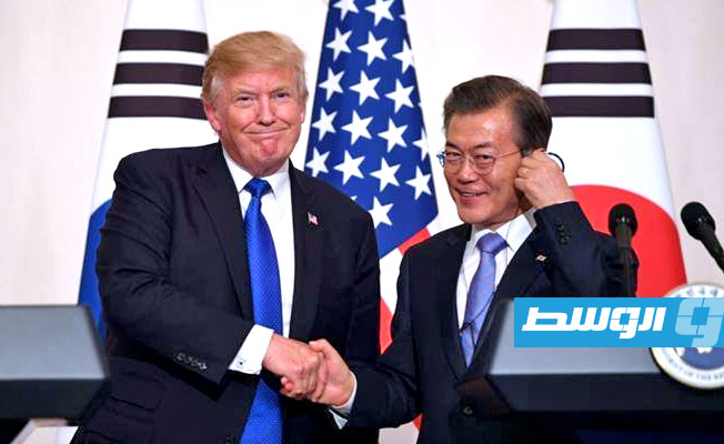 الرئيس الكوري الجنوبي: ترامب طلب منا معدات اختبار خاصة بفيروس كورونا