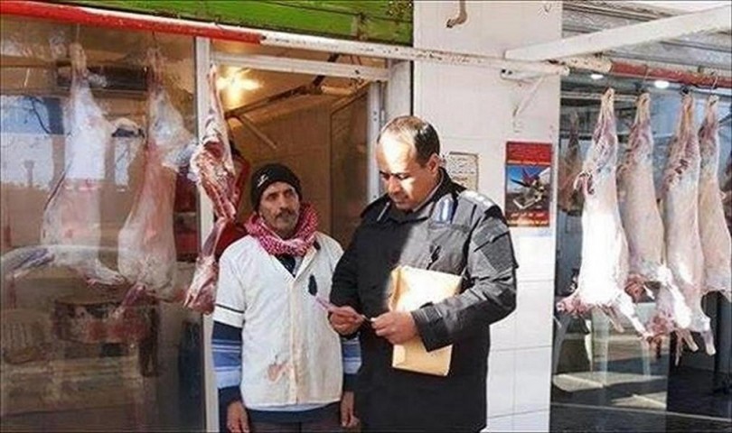 الحرس البلدي يطلق حملة تفتيشية على المطاعم في شحات‎
