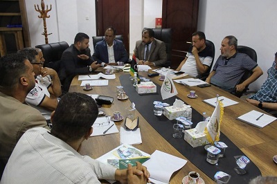 جانب من اجتماع بمقر فرع هيئة الرقابة الإدارية في مدينة بنغازي (صفحة الناطق باسم مجلس النواب عبدالله بليحق على فيسبوك)