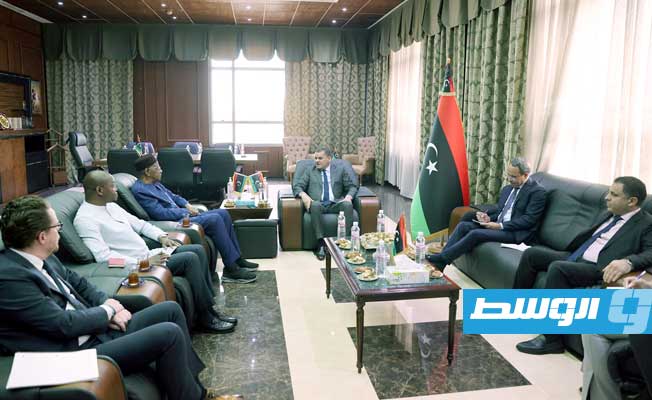 لقاء الدبيبة وباتيلي بالسفارة الليبية في تونس، الخميس 1 ديسمبر 2022. (حكومتنا)