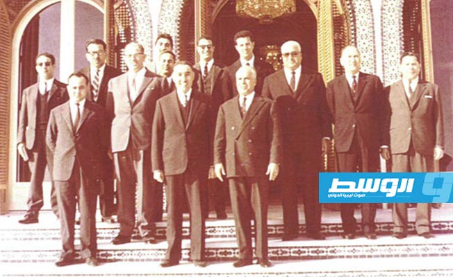 مع وزارة محمود المنتصر في استقبال الرئيس الحبيب بورقيبه
