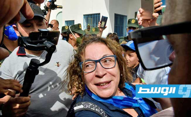 السجن غيابيا في تونس بحق الناشطة الجزائرية أميرة بوراوي