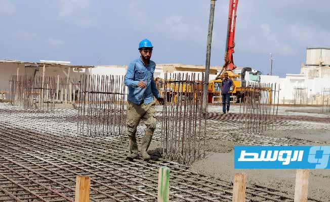 من أعمال صب الخرسانة بمشروع إنشاء برج ميناء بنغازي، 2 أكتوبر 2022. (ميناء بنغازي)