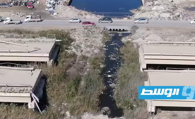 أحد الجسور التي أعلنت بلدية بنغازي الشروع في أعمال صيانة بها. (البلدية)