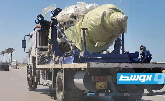 معدات وقطع غيار نقلت إلى محطتي شمال بنغازي والزهراء. (الشركة العامة للكهرباء)