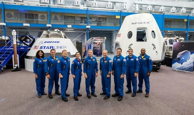 تسعة رواد فضاء على متن أولى مركبات ناسا