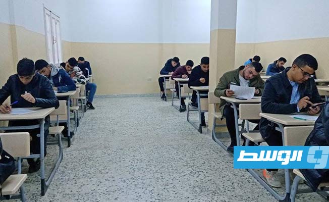 طلاب يؤدون امتحاناتهم، 26 يناير 2023، (التعليم)